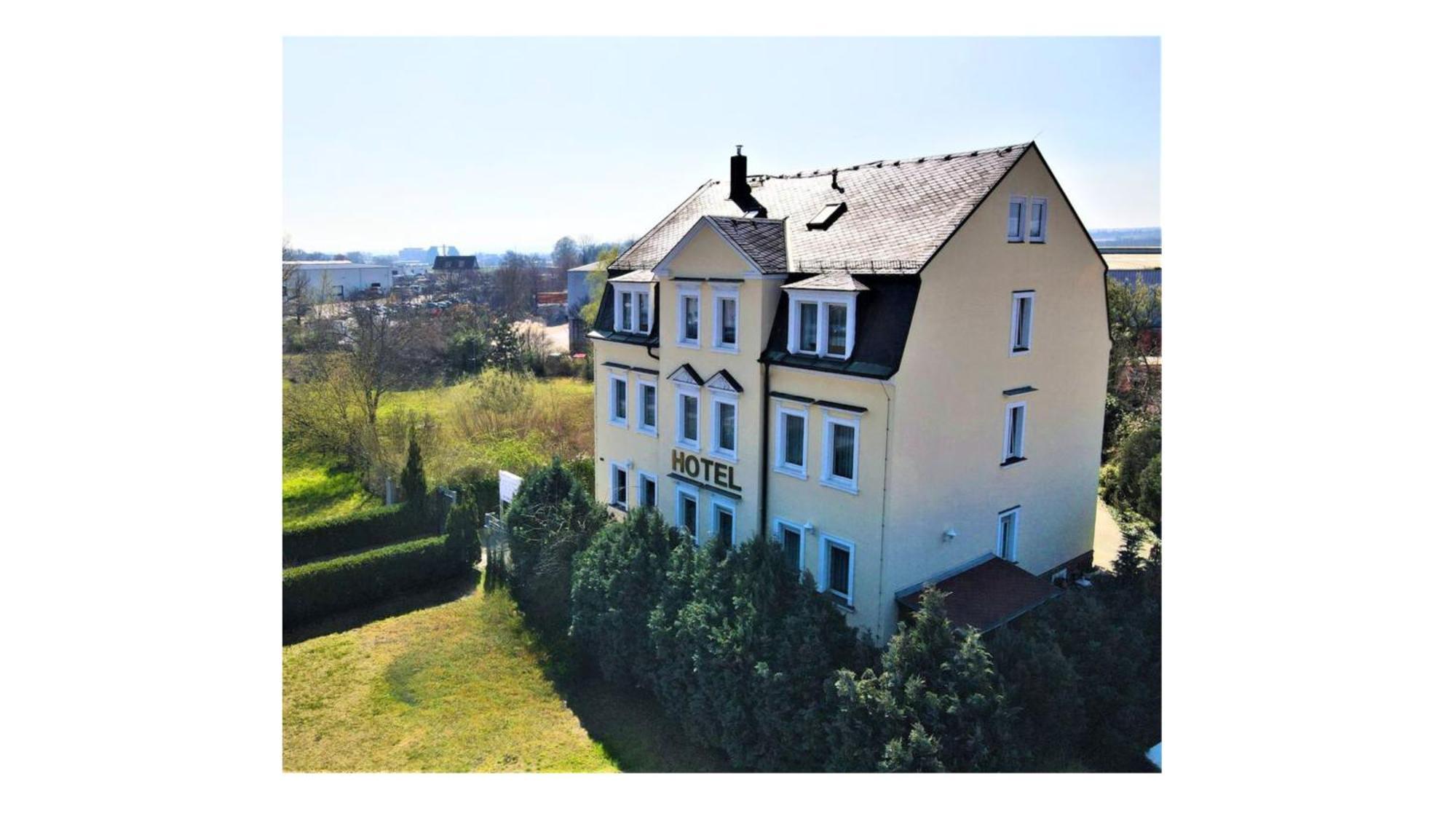 Good Stay Aparthotel Mit Kostenlosen Parkplaetzen Dresden Exterior foto